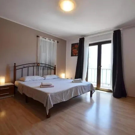 Apartament Tony